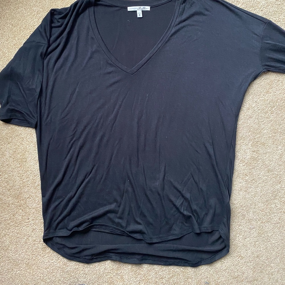 Express VNeck 3/4 sleeve top